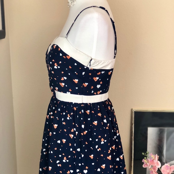 Minuet beautiful heart dress - Picture 3 of 5